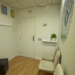 Sala de espera clínica fisioterapia